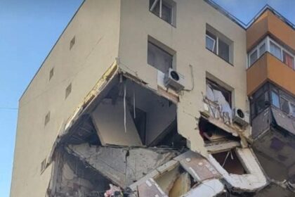 raed arafat anunta ca a fost gasita inca o persoana decedata sub daramaturi in urma exploziei puternice blocul in risc de colaps 68f1fe00510b9