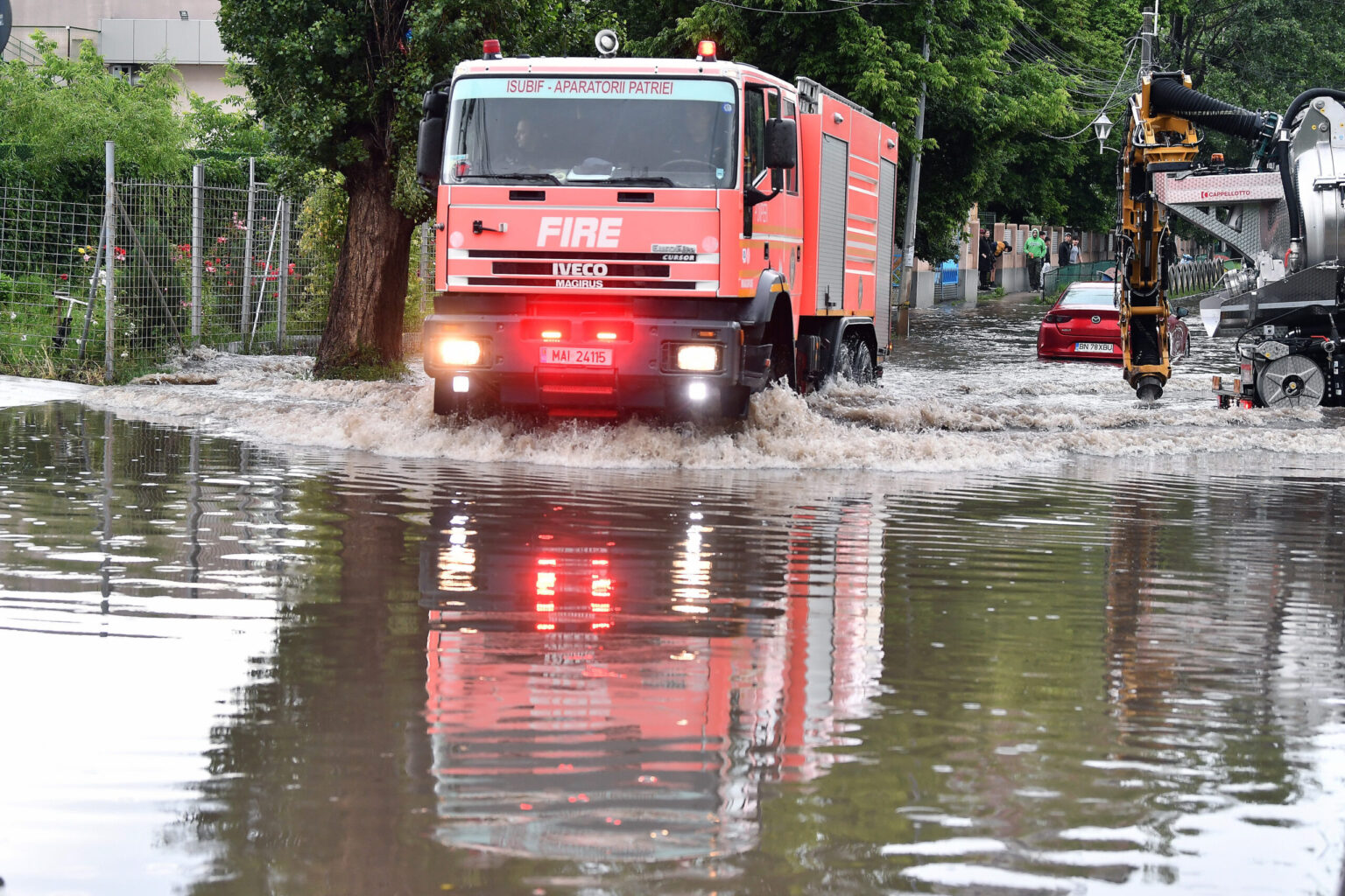 ro alert de vreme extrema emis acum in bucuresti si zona metropolitana in scurt timp suntem sub cod rosu de ploi abundente pot ajunge si la 100 l mp 68e53a839ebd5
