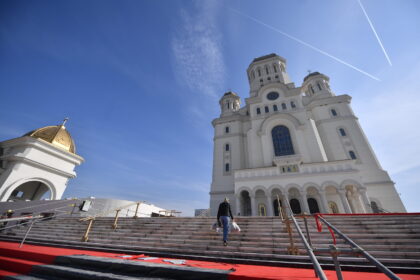 sfintirea catedralei mantuirii neamului are loc duminica iar programul evenimentelor este bine stabilit se asteapta 2 500 de invitati oficiali in bucuresti 68f8f2a49bef0