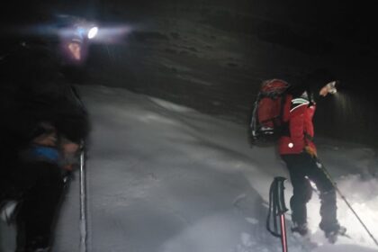 sibiu un turist din bucuresti salvat de echipele salvamont in muntii fagarasanului 68df7b64ae137