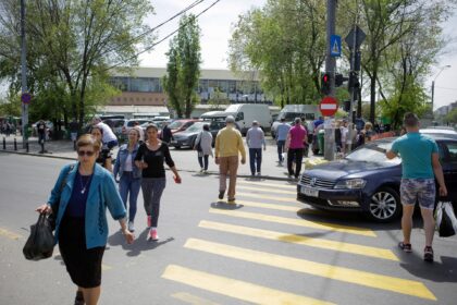 soferii nu respecta limita de viteza de 30 km ora in bucuresti si se produc accidente grave vrem schimbare autoritatile nu au luat masuri de aplicare si supraveghere 68ee35c3444b5