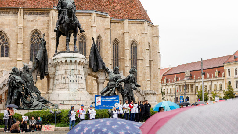 studentii de la o facultate din cadrul ubb reclama ca au fost mutati abuziv in afara orasului cluj napoca ce le raspunde universitatea 68e92a96d184a