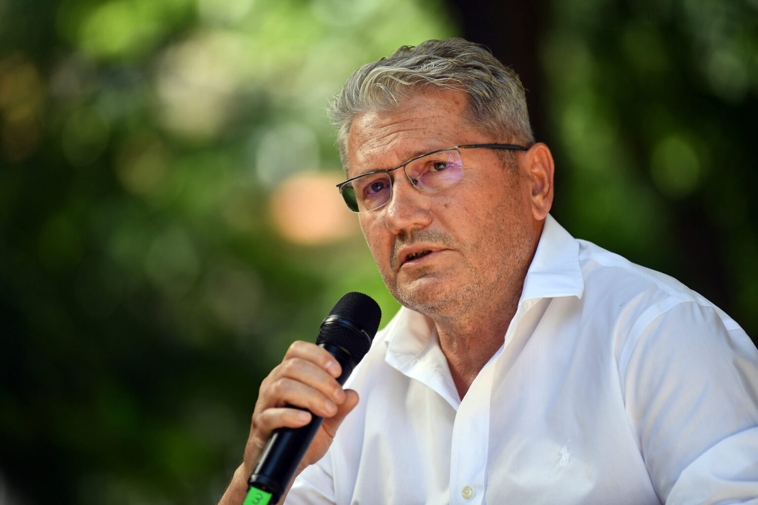 surse negoita ar vrea sa candideze la primaria capitalei nu robert ci liviu fostul primar al s3 se intalneste azi cu consilierii generali pusl pentru discutii 68f09e1eaf4ad