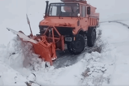 transalpina ramane inchisa din cauza stratului de zapada care ajunge la 40 cm video 68e37c54ddd99