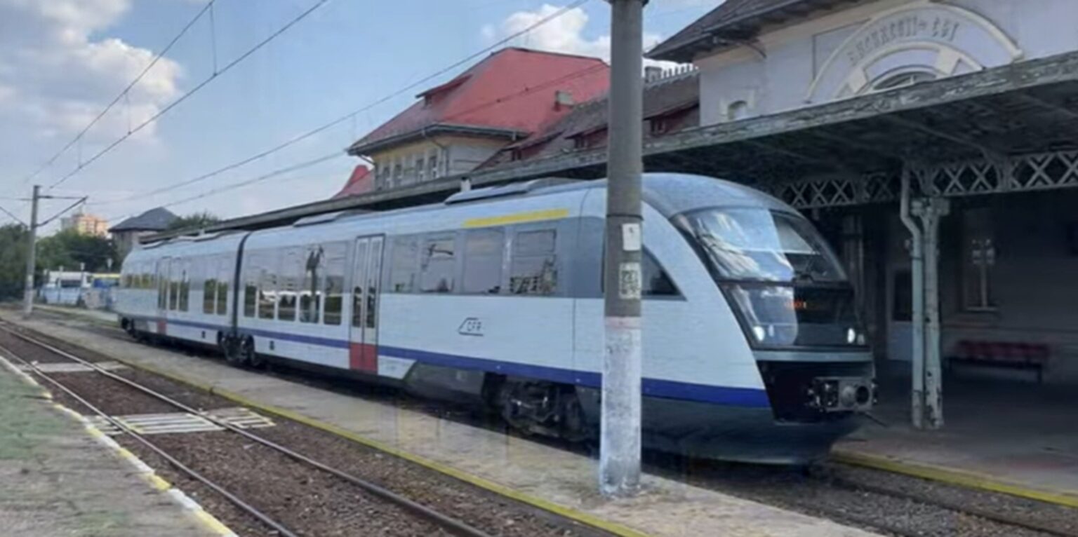 trenul metropolitan sau metroul de suprafata al capitaleif09f9a86tpbi cauta pe piata oferte de garnituri pentru transportul feroviar bucuresti ilfov 6900bd7307749