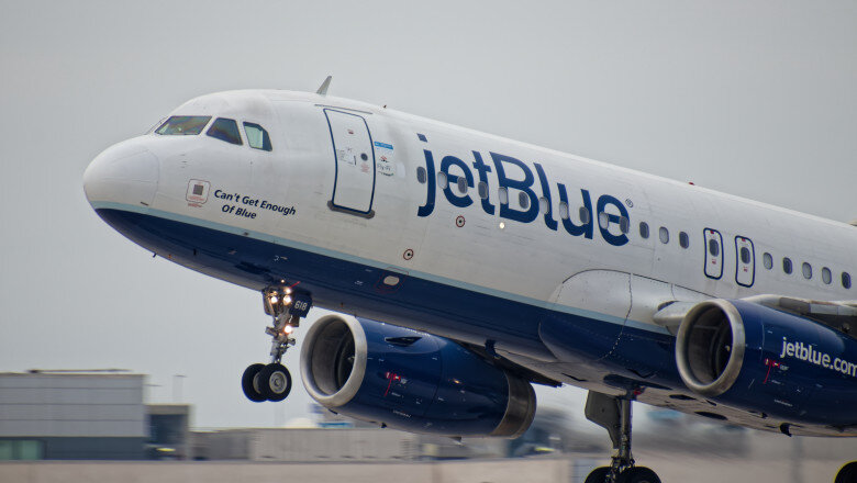 un avion a pierdut brusc altitudinea in timpul zborului mai multi pasageri au ajuns la spital dupa aterizarea de urgenta 69045b8456496