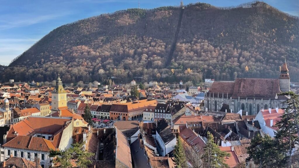 vacanta de toamna a copiilor familiile aleg brasovul si statiunile montane cu tarife intre 150 si 700 de lei pe noapte 68ef9efbe1bfd