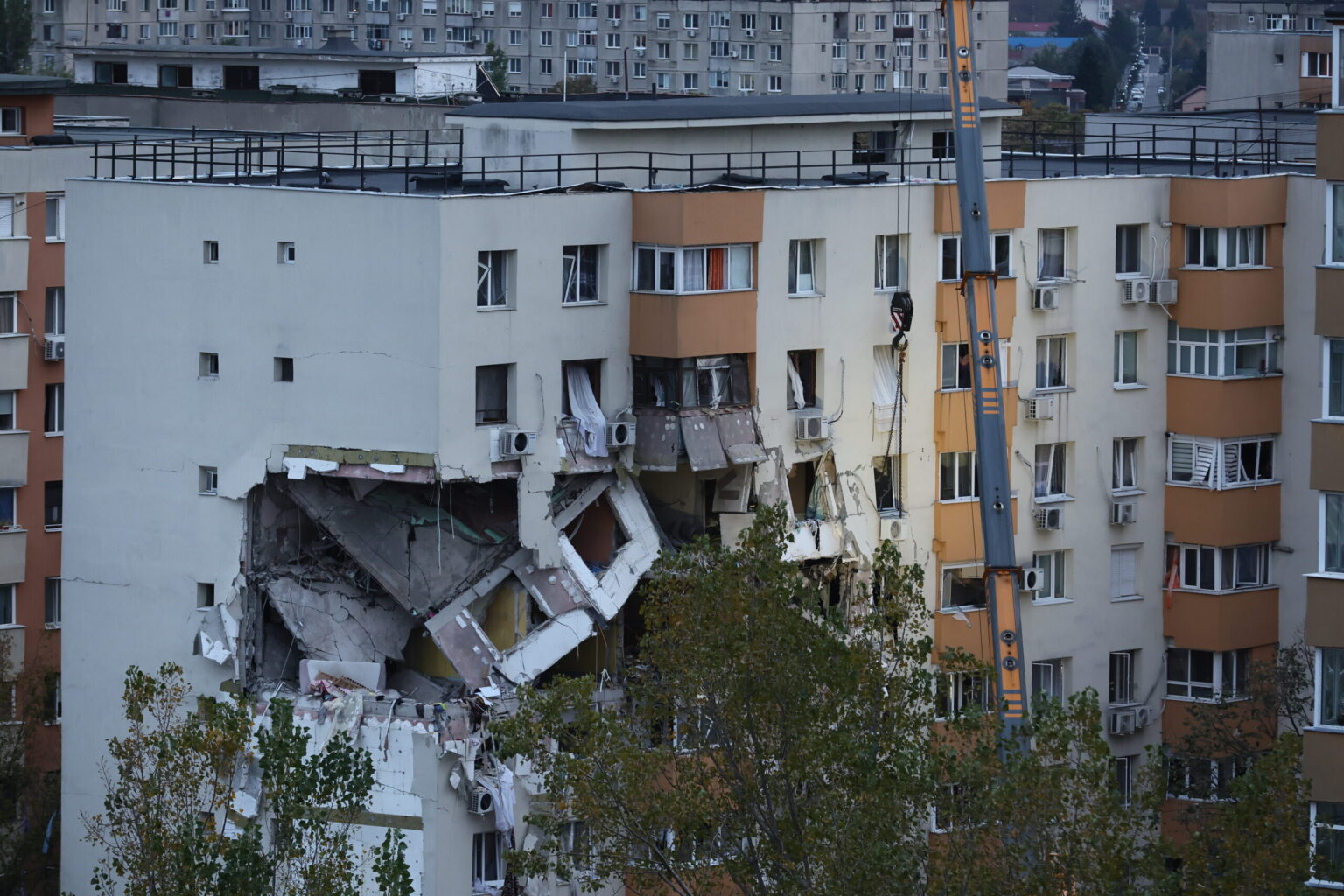 veste proasta pentru bucurestenii din rahova ramasi fara gaze dupa explozie distrigaz perimetrul de ancheta a fost extins rebransarea mai intarzie pana nu se stie cand 68f6408284a1c