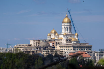 video cel mai mare lacas de cult ortodox din lume inaugurat in octombrie mozaic de murano si sfinti cu foita de aur in catedrala mantuirii 68e7689792559