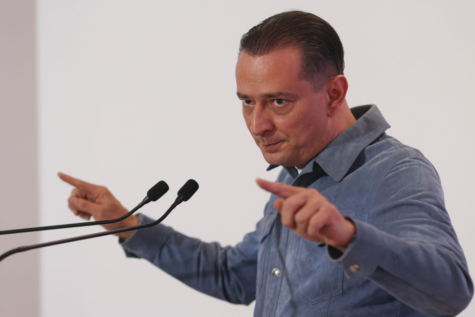 video taxa baluta in tot bucurestiul ce spune candidatul psd la pmb cand e intrebat daca o va impune in tot orasul daca ajunge primar general 68ff926f7f601