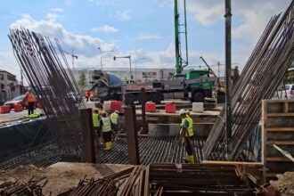 video ultimele noutati si imagini de pe santierul pasajului aparatorii patriei a inceput turnarea primului picior al podului 68deb36932f0b