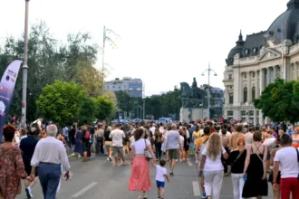 vremea rea injumatateste activitatile din penultimul weekend de strazi deschise evenimentele de pe strada delfinului din sectorul 2 au fost anulate 68dffb8eba7b2