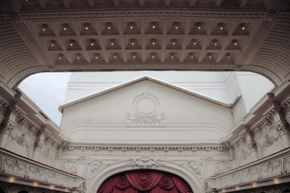 ziua europeana a teatrelor istorice tur ghidat al teatrului odeon pe 25 octombrie 68f0c1984033e