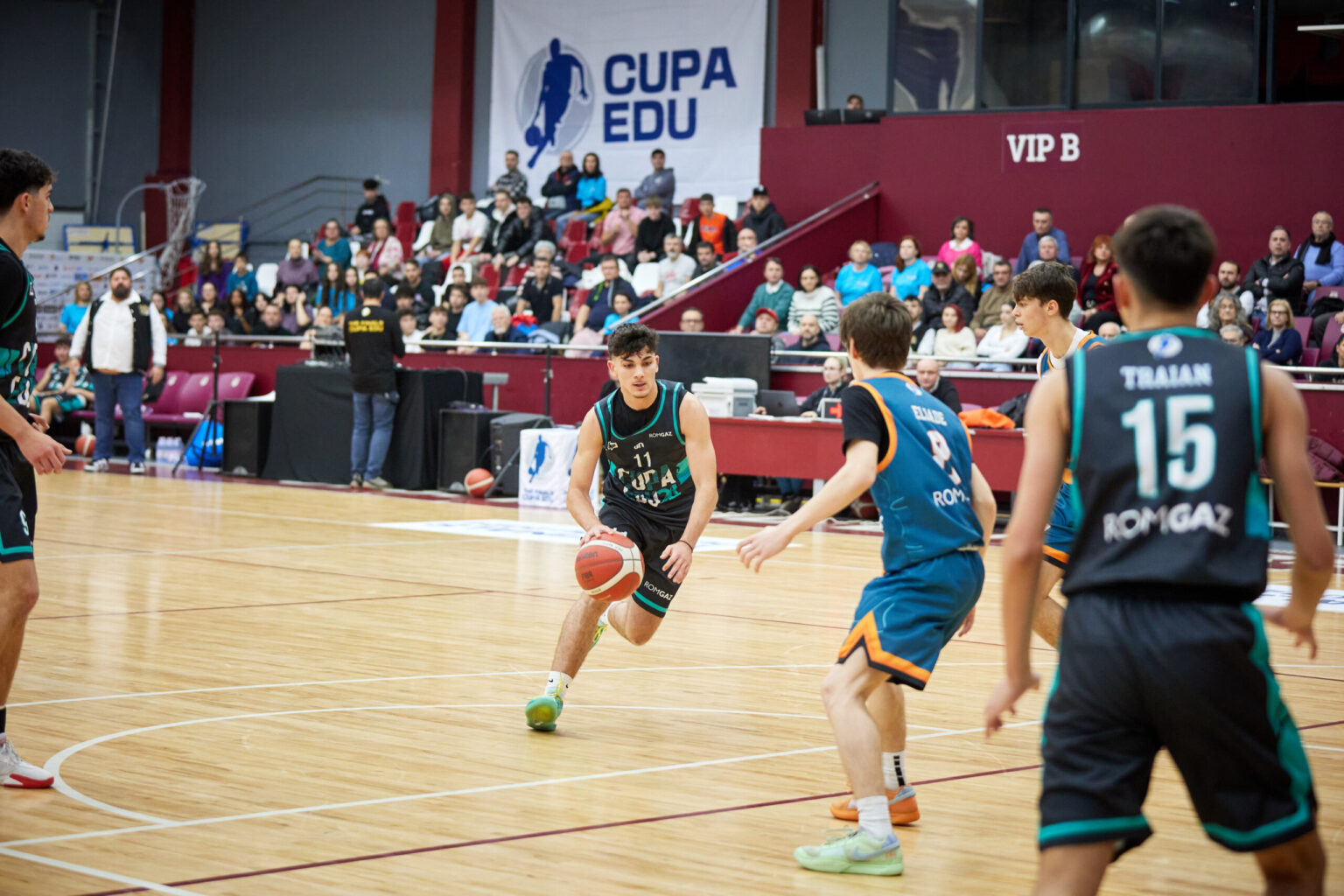24 de licee din bucuresti participa la cupa edu competitia de baschet pentru elevi 690b532d5312f