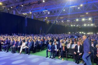 a inceput congresul psd adrian nastase victor ponta si mircea geoana participa la eveniment 690dd69d42647