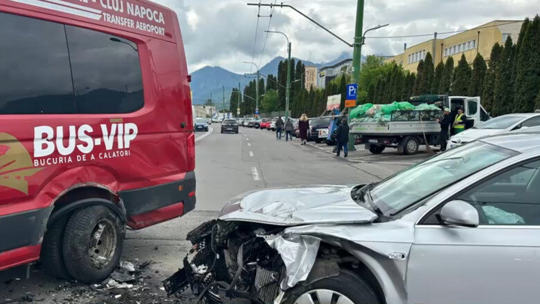 accident grav la granita dintre judetele prahova si brasov in care au fost implicate 8 persoane trei copii se numara printre raniti 692c9f4a2bcea