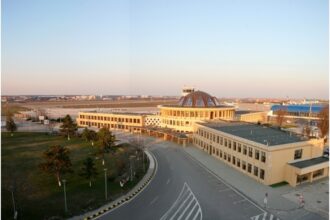 aeroportul baneasa ar urma sa opereze doar zboruri pe timp de zi sunt multe plangeri si solicitari din cauza zgomotului 692866df9f028