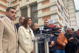 anca alexandrescu si a depus candidatura la primaria generala sustinuta de george simion am avut 25 000 de semnaturi le multumesc tuturor 6917424181f20