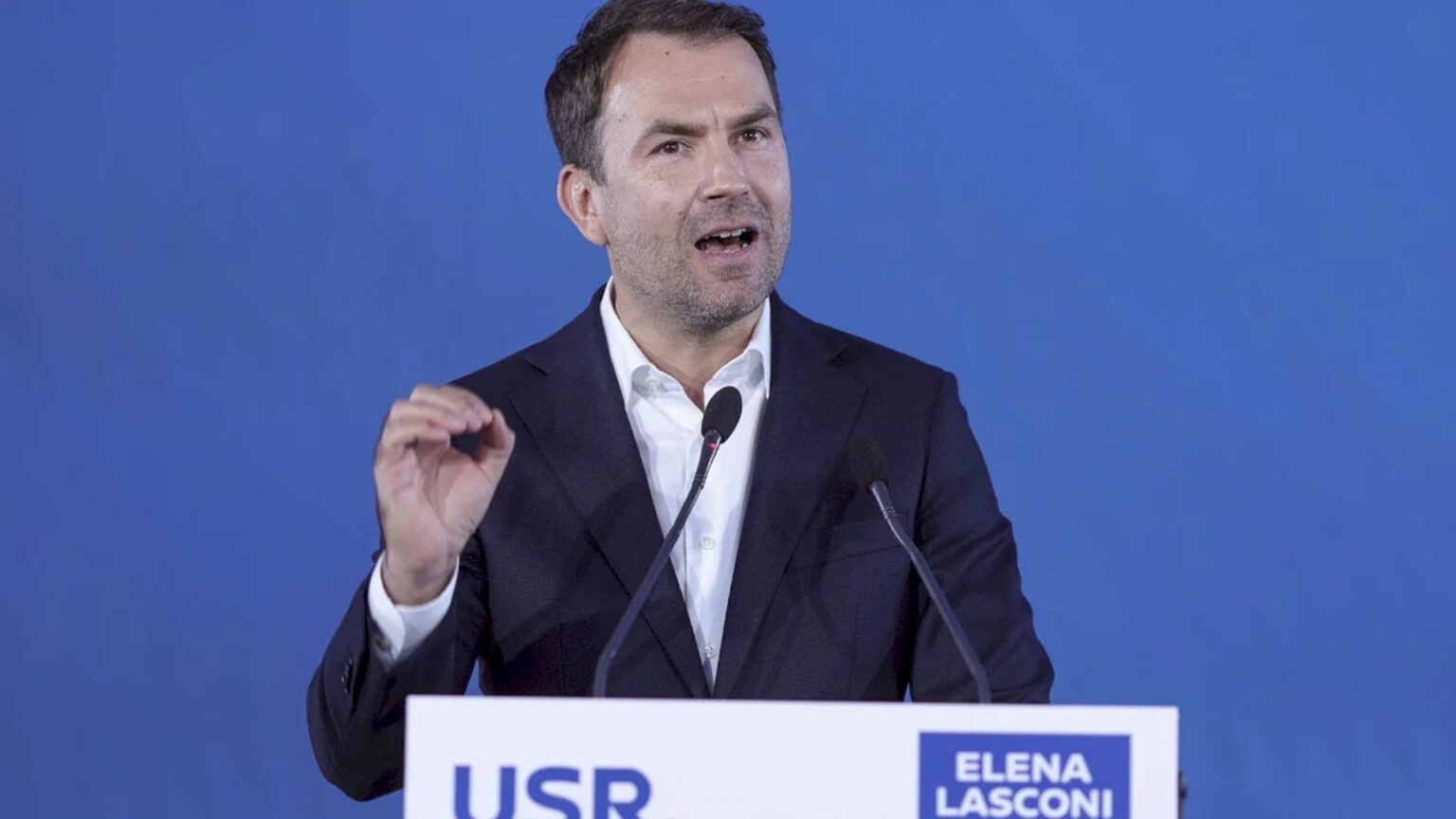 arma electorala mortala pe care candidatul drula o vede indreptata impotriva lui sondajul si mi au zis ca asa imi vor face 691f1e06375da