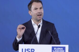 arma electorala mortala pe care candidatul drula o vede indreptata impotriva lui sondajul si mi au zis ca asa imi vor face 691f1e06375da