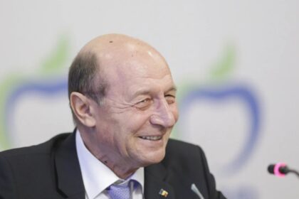 basescu fost primar general al capitalei in tabara desfiintarii sectoarelor nu stiu cu ce o sa va alegeti daca nu se revine la un oras cu administratie unica 690caa041f835
