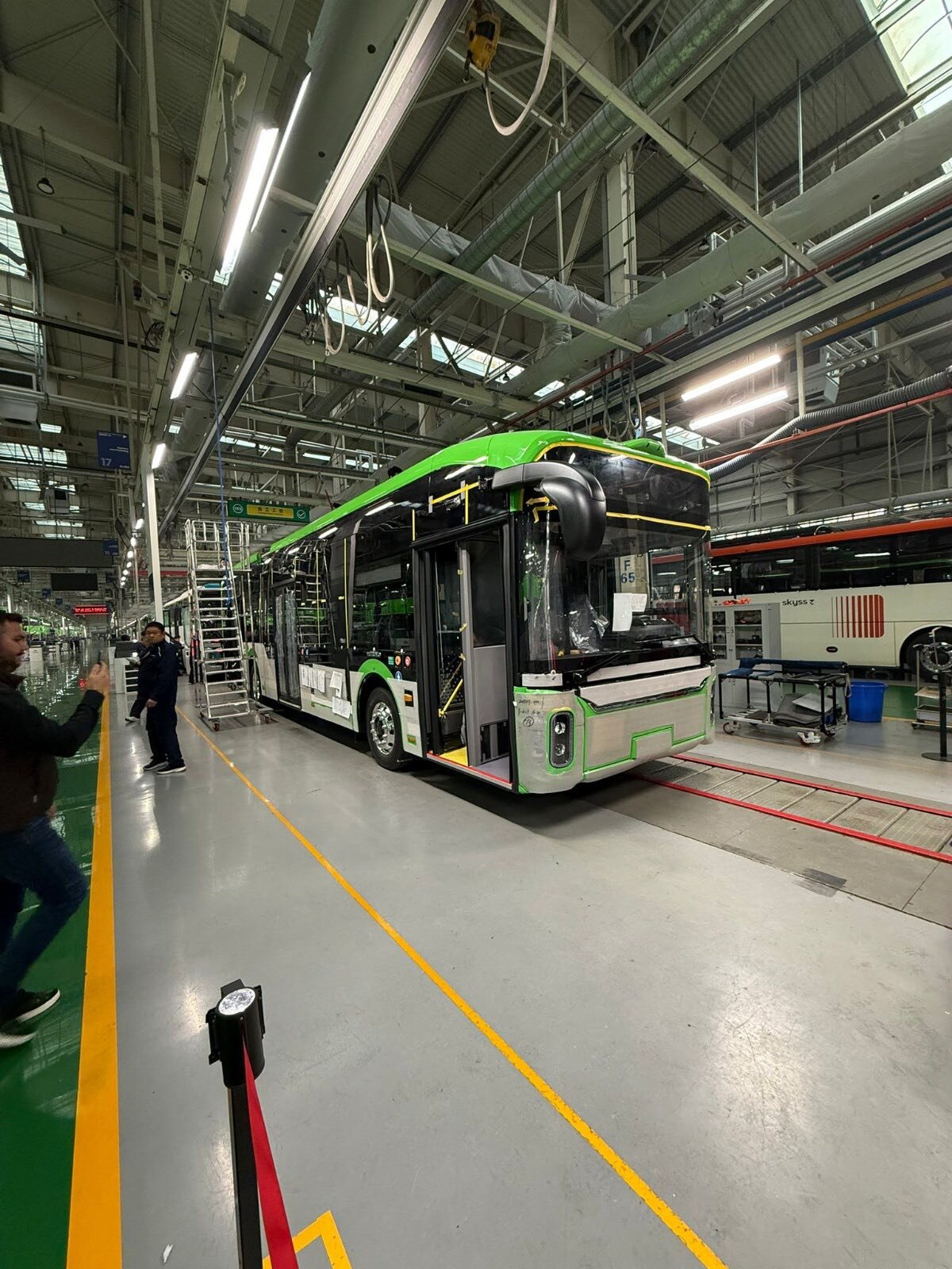 bujduveanu primul troleibuz din lotul celor 22 de vehicule moderne este gata 690d8485890ce