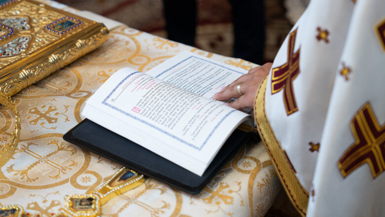 calendar ortodox pentru luna noiembrie 2025 trei sarbatori importante sunt mentionate cu cruce rosie 69059ef5f1466