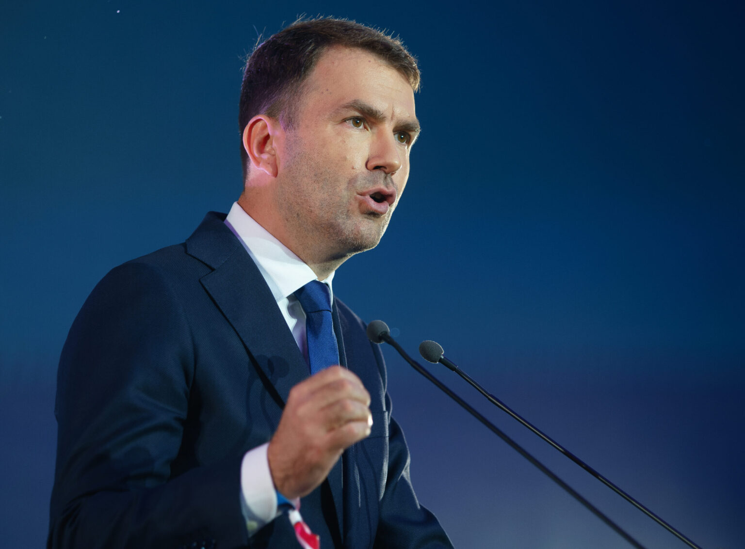 ce zice candidatul drula despre taxa pentru masinile care nu sunt inmatriculare in bucuresti pozitia lui e vehementa 690af4d2aa7dc