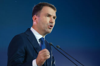 ce zice candidatul drula despre taxa pentru masinile care nu sunt inmatriculare in bucuresti pozitia lui e vehementa 690af4d2aa7dc