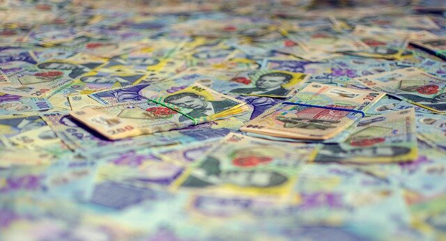 contabil din sectorul 5 acuzat ca a delapidat 12 milioane de lei din fondurile a doua scoli 690c725636818