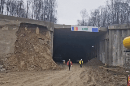 cristian pistol progres major pe autostrada a1 margina holdea a fost finalizata strapungerea unei noi galerii de tunel 69120128d6ac2