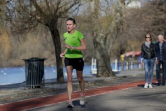 crosul loteriei romane e in weekend pe soseaua kiseleff participarea e gratuita alergatorii pot castiga premii in valoare de 140 000 de lei 692066b7386dd 1