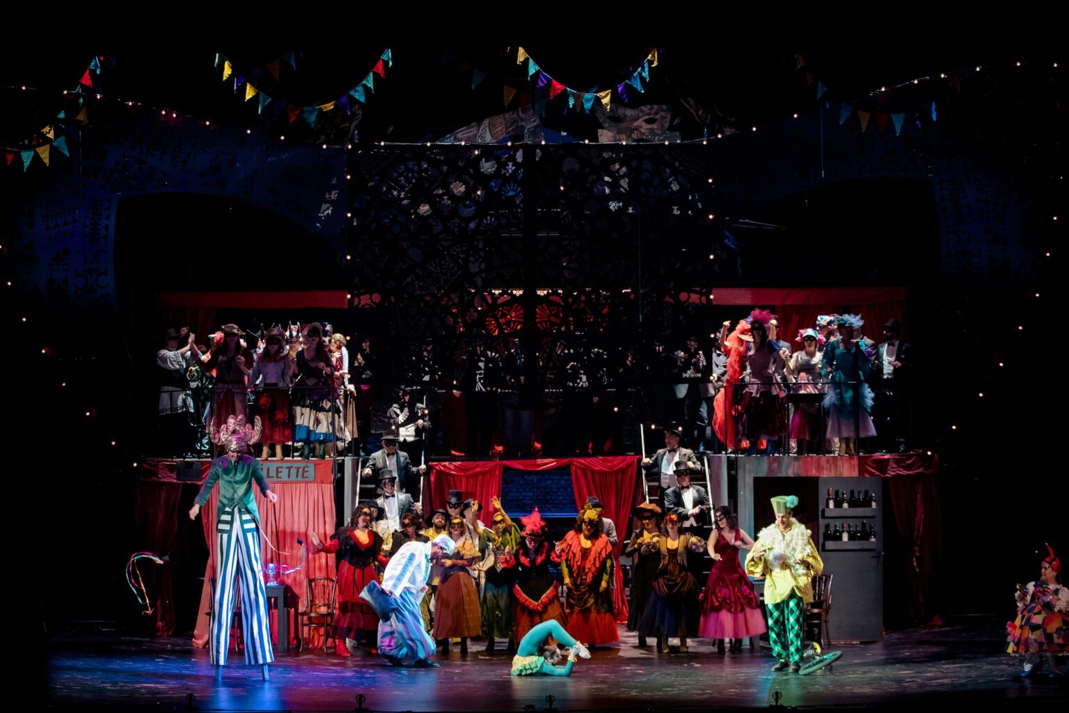 dale carnavalului tosca nabucco romeo si julieta madama butterfly pe scena operei nationale bucuresti 690c724c63055