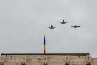 de ce se aud avioane prin oras e29c88efb88f aeronavele militare fac antrenamente in bucuresti si ilfov pentru parada de 1 decembrie patru zile de repetitii 69259e18b4484