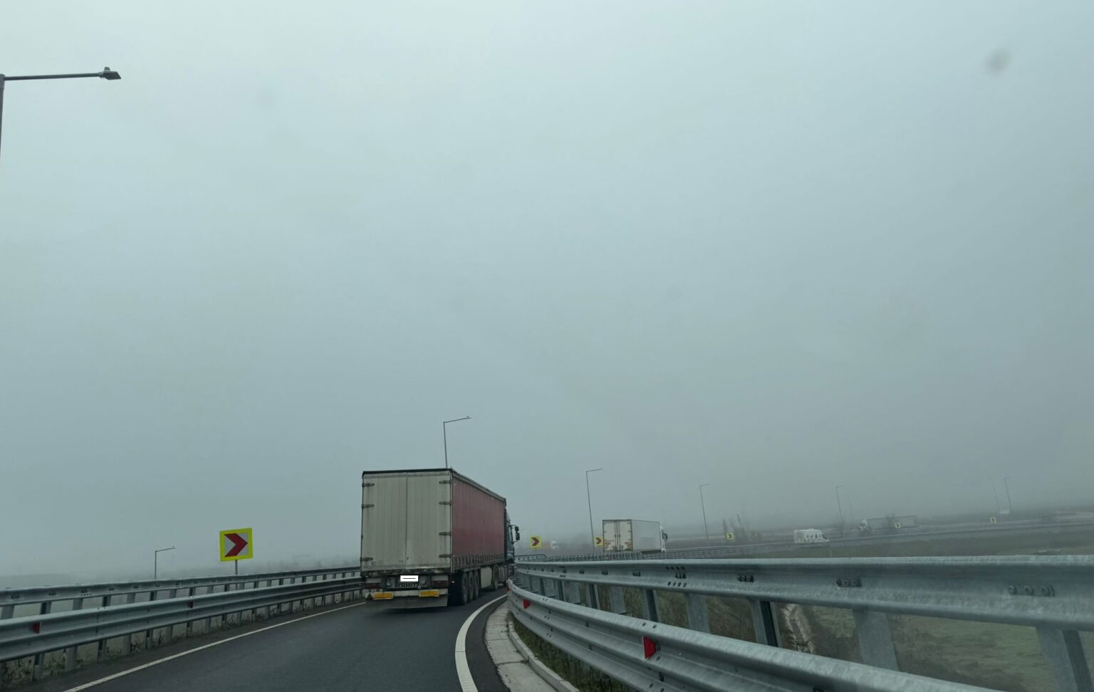 dimineata cu ceata deasa pe autostrada bucurestiului a0 si autostrada a3 anuntul facut de centrul infotrafic pentru soferi 69199057a8fad