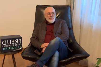 esential alte 7 femei il acuza pe psihoterapeutul cristian andrei de abuzuri sexuale acelasi tipar povestit atingeri in timpul terapiei si initierea unor acte sexuale 69159e3913b03 3