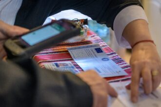 florin manole peste 680 000 de familii au primit tichete de energie pentru luna octombrie 692750459e0c2