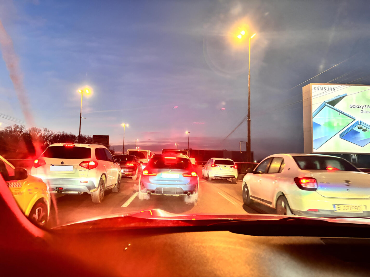 foto fenomenul de pe dn1 din ce in ce mai vizibil vietile catorva mii de bucuresteni din nord s au schimbat radical aproape peste noapte impactul m6 6926a23d1bfbd