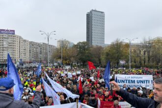 foto video protest de amploare in bucuresti sindicalisti guvernul a transformat saracirea populatiei intr o politica de stat 6914569fe79b6 1