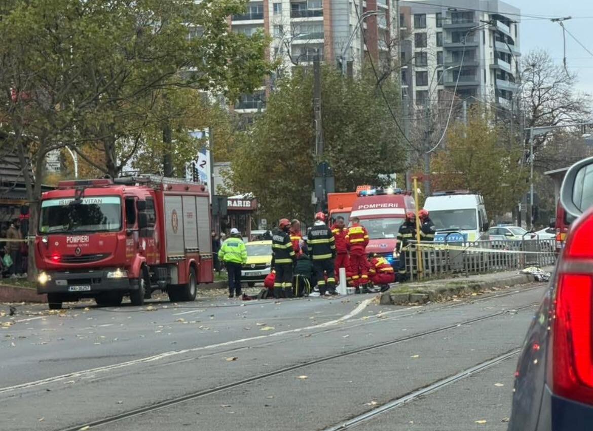 incident in capitala o femeie a fost lovita de un cablu de tramvai mai multe linii stb au fost deviate 690c7bba2f6cf