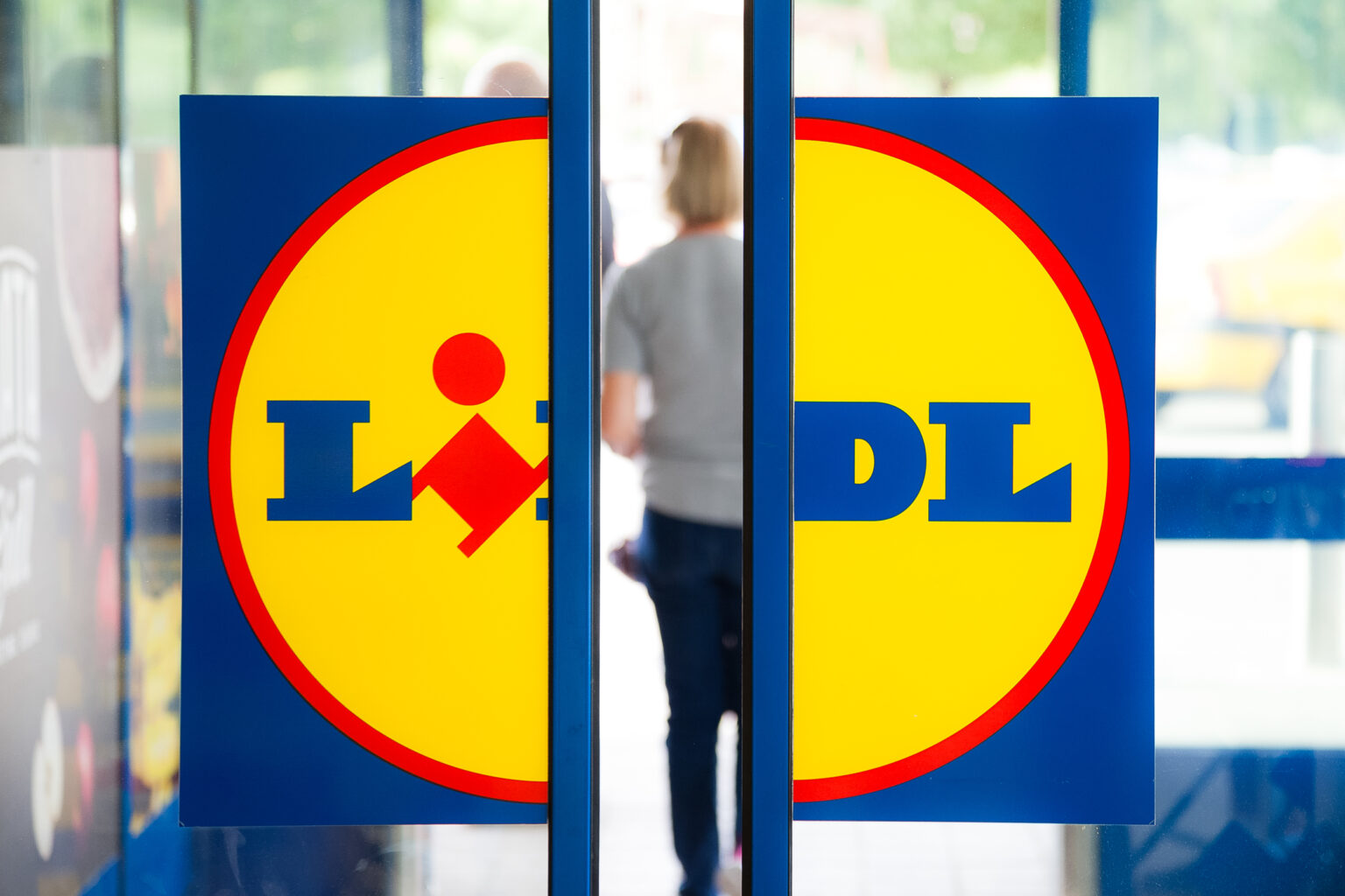 lidl va deschide in bucuresti cel mai mare magazin din romania 6919690ba958e