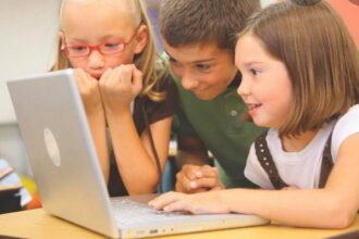 pe cere o varsta minima de 16 ani pentru accesul la retelele sociale 6926f5d0ee3d9