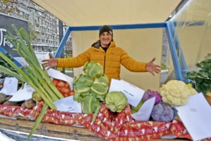 piata volanta ajunge in acest weekend in cismigiu langosi placinte kurtos colac fructe si legume proaspete vor fi aduse de producatori locali 6915d6d73689b