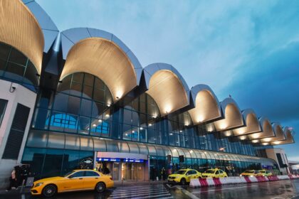 portile aeroporturilor otopeni si baneasa vor fi schimbate trei companii au depus oferte pentru un contract de aproape 6 milioane de euro 69244c5246a07