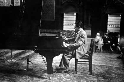 prea putin stiuta prigoana comunista a lui dinu lippati mariu manole da glas confesiunilor a trei mari pianisti intr un turneu care se incheie spectaculos la bucuresti 690c379a01fe7