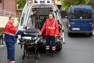 primaria sectorului 1 ofera servicii medicale si sociale gratuite la domiciliu prin ambulanta sociala caraiman 690b2efe9308e