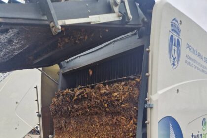 primaria sectorului 6 spune ca aduna 7 tone de frunze pe zi 6905b672c16e9