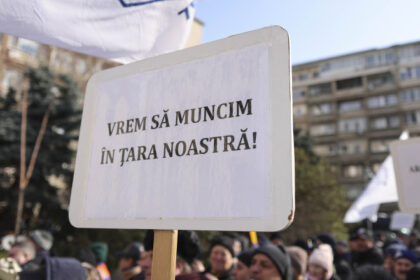 protest in industria de aparare aeronautica si navala ce ii nemultumeste pe angajati 6915cc5889ffa