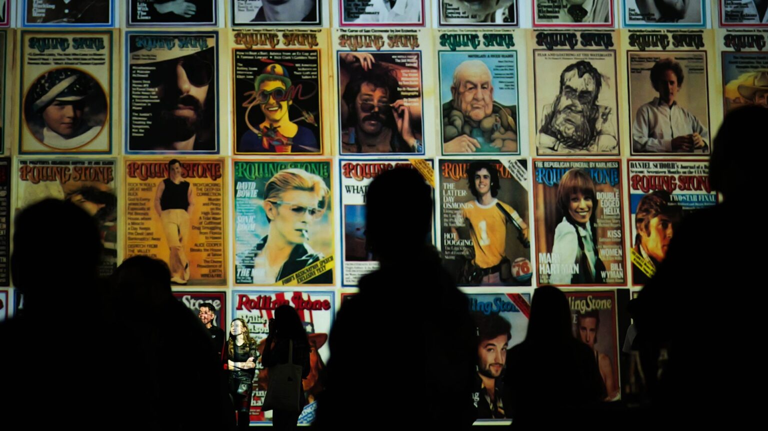 rolling stone la bucuresti la mina museum of immersive art amplified o experienta rock spectaculoasa care combina sunet 3d proiectii 4k si arhive rare 691c41d850be8