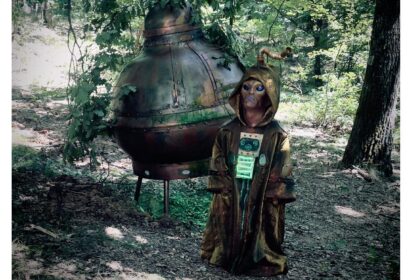 sandu pop intr un nou rol comic actorul apare in comedia sf vasile si naveta spatiala 691b5fc1f0e1c